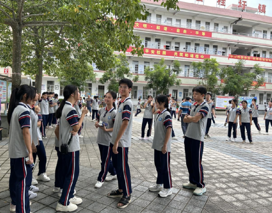 郁南縣桂圩鎮(zhèn)初級中學(xué)開展學(xué)生心理賦能活動(dòng)3.png