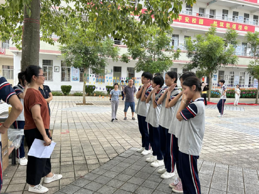 郁南縣桂圩鎮(zhèn)初級(jí)中學(xué)開(kāi)展學(xué)生心理賦能活動(dòng)2.png
