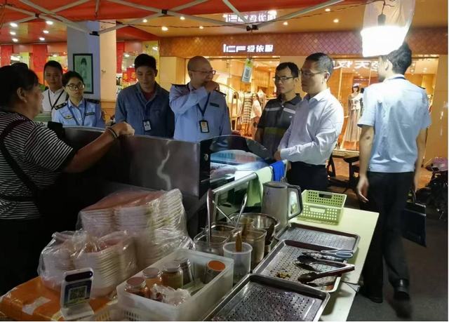 11.6縣市場監(jiān)管局：夜市肉制品專項(xiàng)檢查守護(hù)“舌尖安全2.jpg