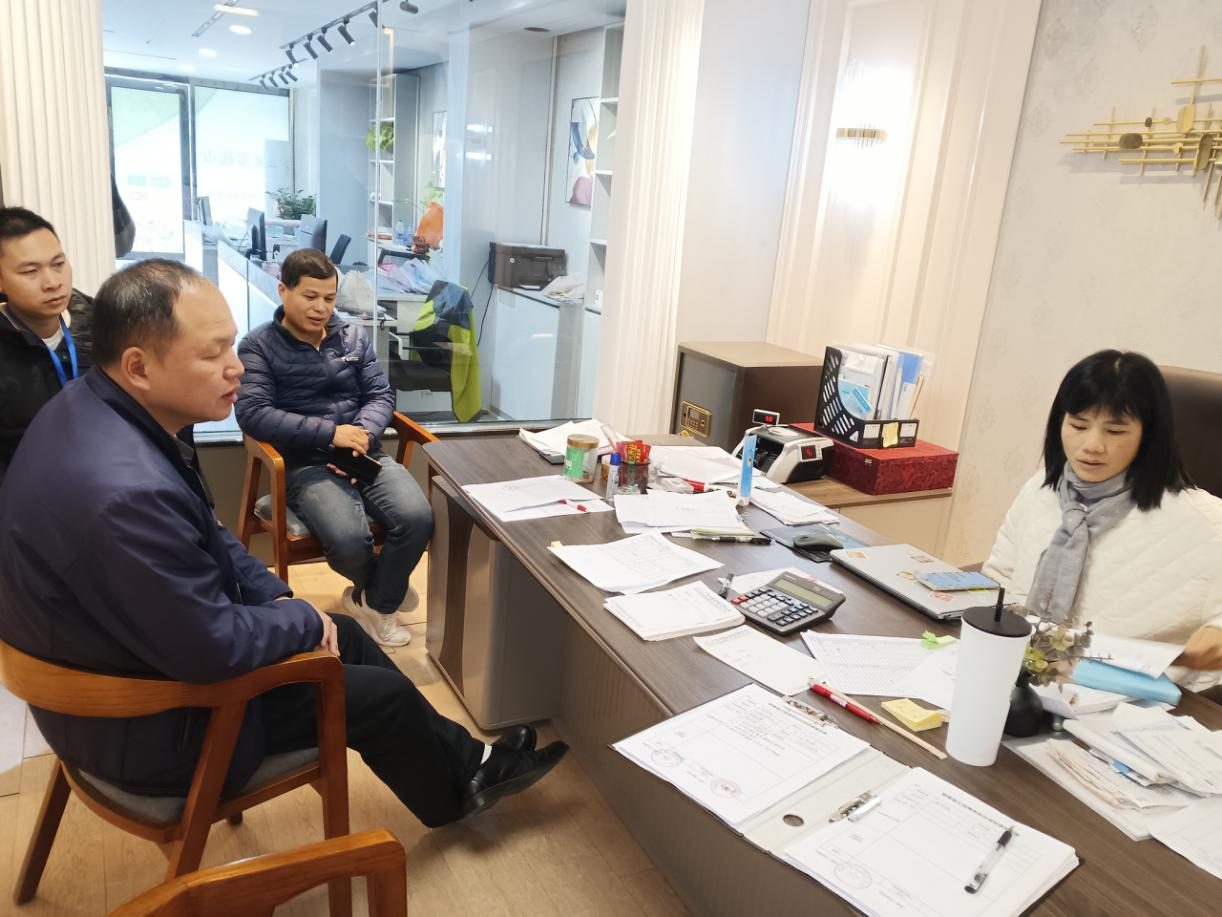 郁南縣工信商務局開展國家級縣域商業(yè)建設行動縣項目調(diào)研指導工作.png