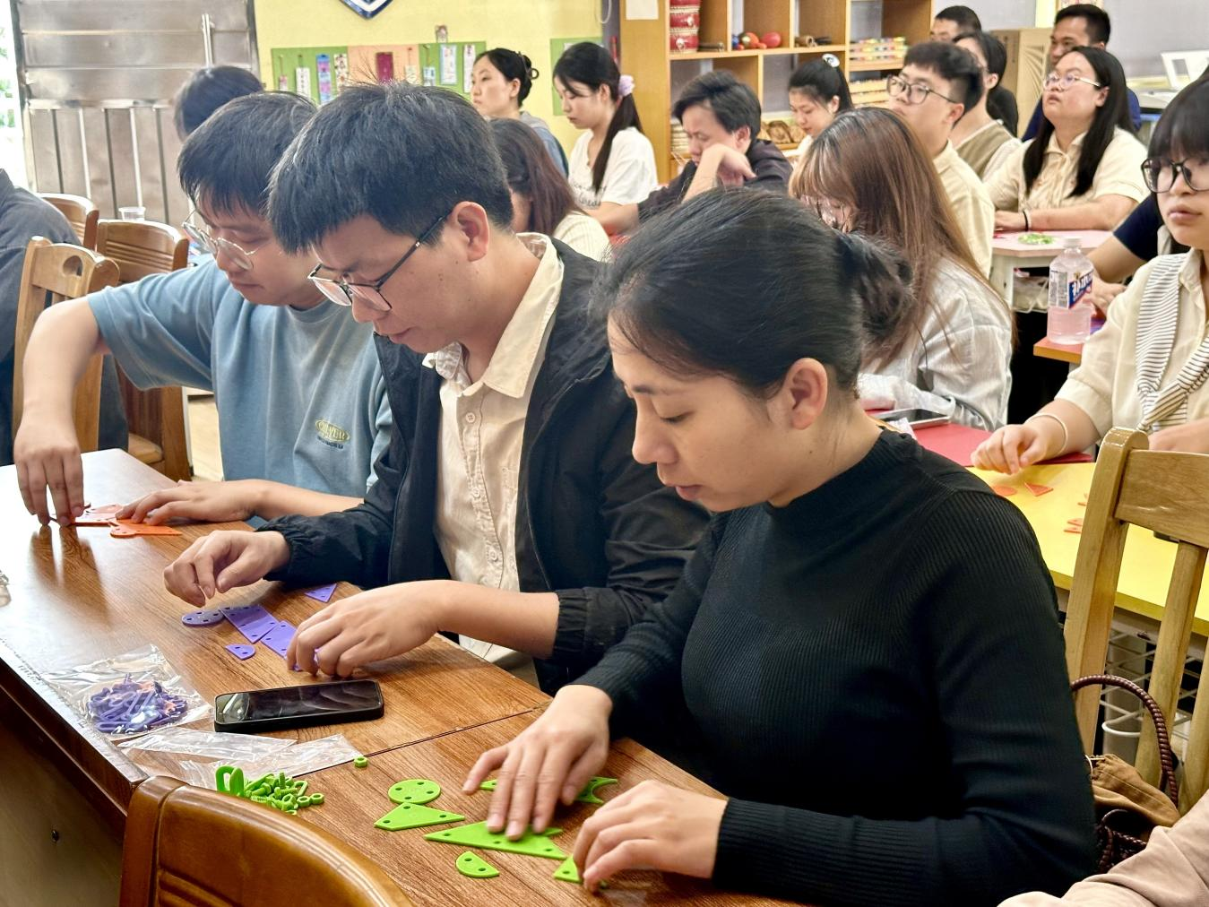 七巧啟智，共促科技教育——云浮市第五屆青少年科技七巧板創(chuàng)意制作競賽教師培訓(xùn)班（郁南站）在都城鎮(zhèn)錦江小學(xué)舉辦3.png