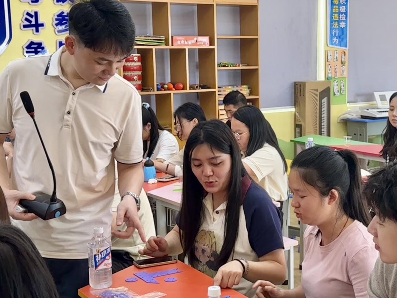 七巧啟智，共促科技教育——云浮市第五屆青少年科技七巧板創(chuàng)意制作競賽教師培訓(xùn)班（郁南站）在都城鎮(zhèn)錦江小學(xué)舉辦5.png