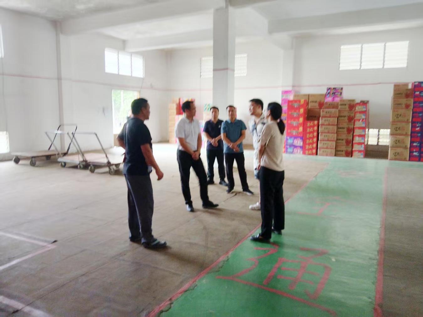 云城區(qū)供銷社到郁南縣交流學習煙花爆竹經(jīng)營管理工作.docx_1